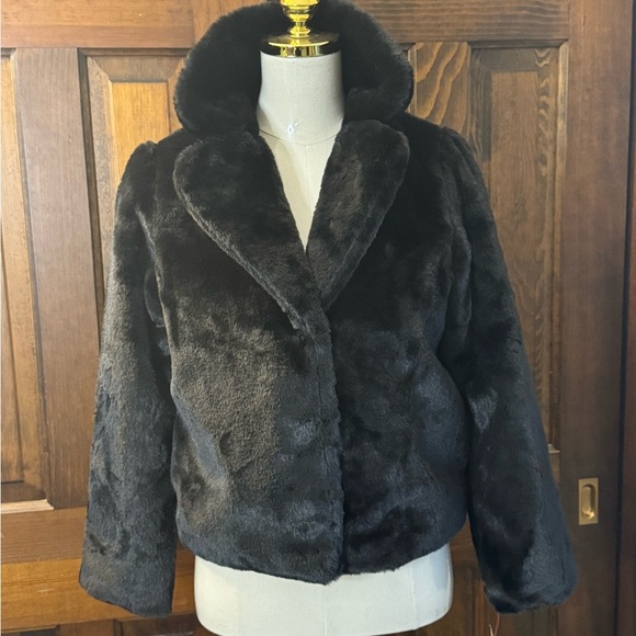 Luxurious Black Faux Fur Jacket - Picture 1 of 7